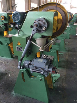 টাচ স্ক্রিন পিএলসি অটোমেটেড কয়েল ফিডার 20 মিমি মেডিসিন ক্যাপ ব্যাসার্ধের অংশগুলি উত্পাদনে সঠিকভাবে খাওয়ানোর সক্ষম