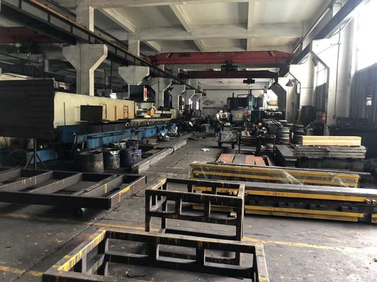 শঙ্কুযুক্ত বৃত্তাকার এবং বহুভুজ মেরু টুলিং/ আলোর মেরুর জন্য ছাঁচ 10মি রাশিয়ার আলোর মেরু প্রযোজক