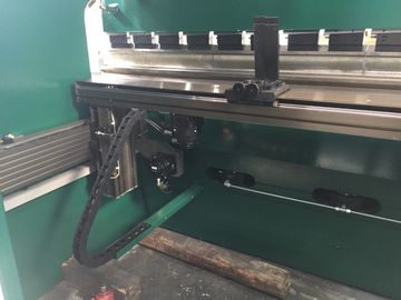 E21 হালকা ইস্পাত হাইড্রোলিক প্রেস ব্রেক সর্বোচ্চ বাঁক কোণ 135°